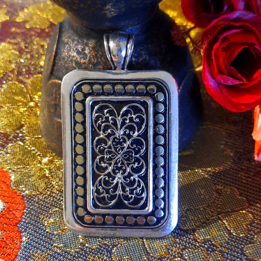 Single Pendent
